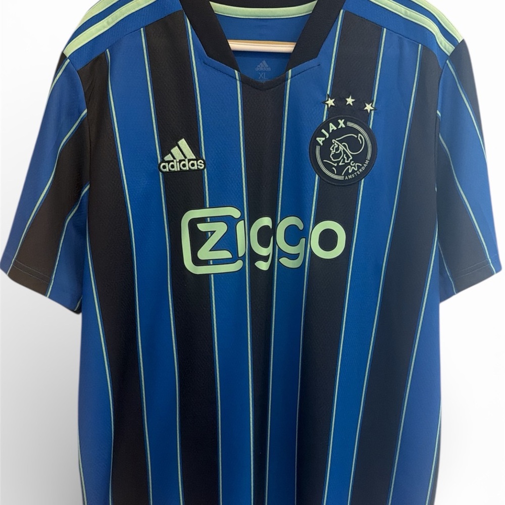 Adidas AJAX AMSTERDAM 21/22 AWAY SHIRT JERSEY - Picture 8 of 8